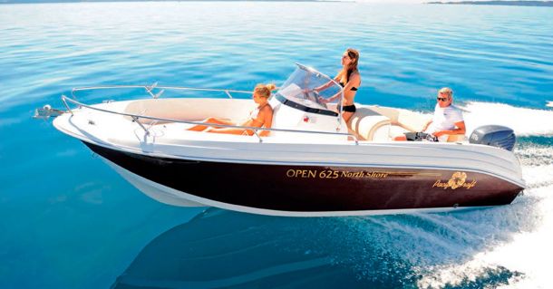 How much does it cost to rent a boat in Ibiza?