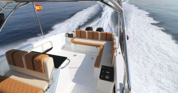 Tips for sailing in Ibiza: how to avoid fines and respect the conservation of the environment